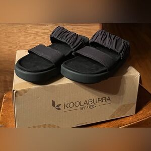 Koolaburra Black Sandals with Cushioned Straps